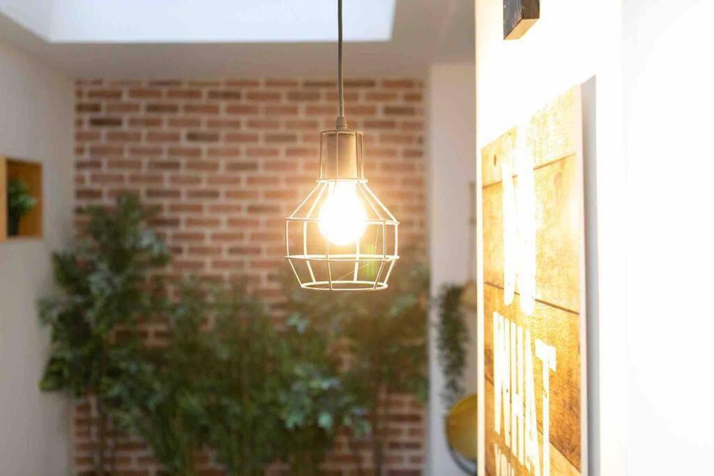Loft De Courcaille - Balneo - Free Parking - Wifi Apartman Orléans Kültér fotó