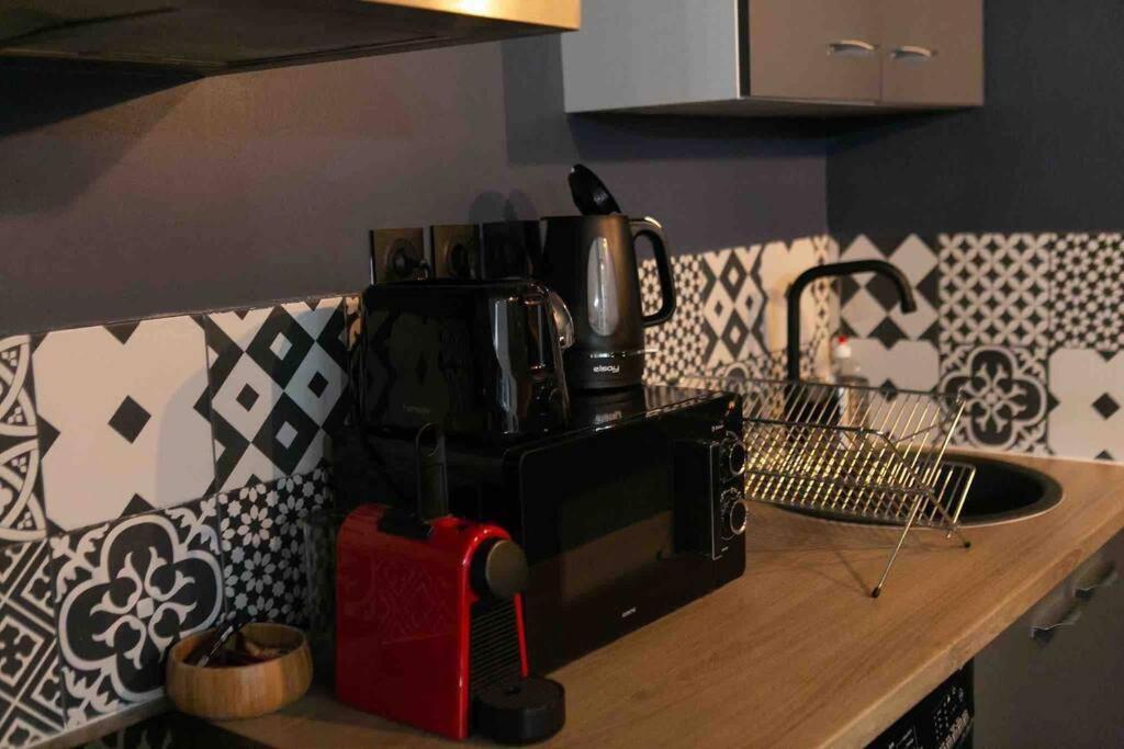 Loft De Courcaille - Balneo - Free Parking - Wifi Apartman Orléans Kültér fotó